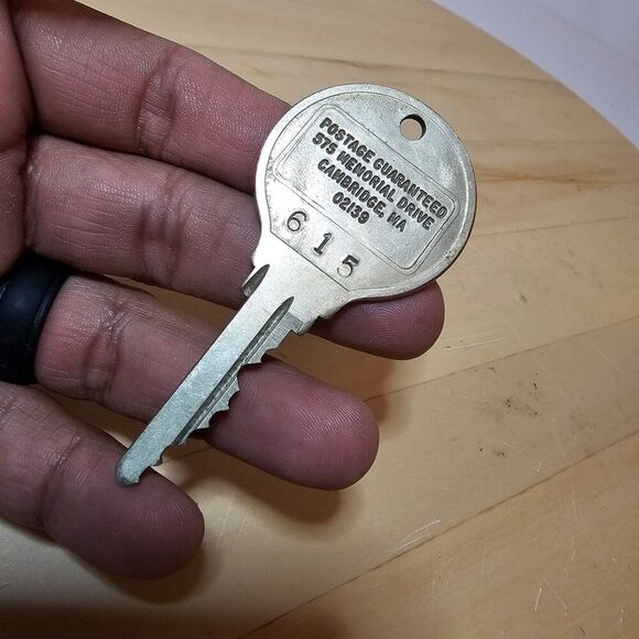 Vintage Hyatt Regency Cambridge Hotel Key Room 625 Collectible Memorabilia - Picture 2 of 5